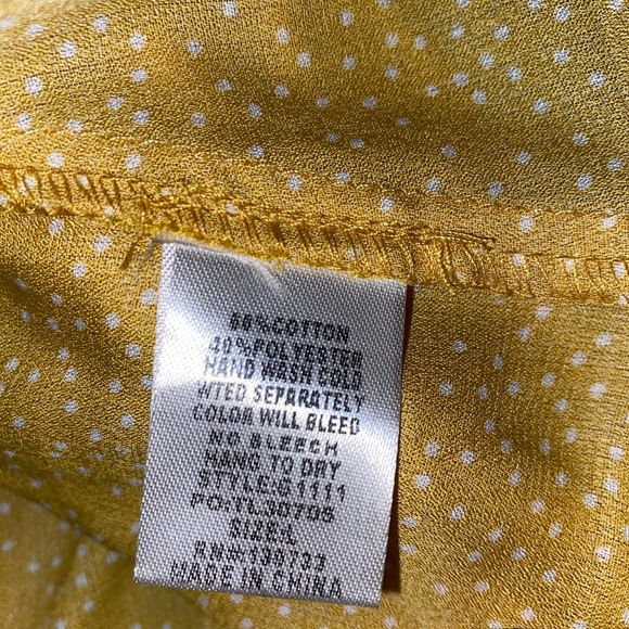 Altar’d state Umgee yellow polka dot top, ties up top, light, breezy! Nwot Med - Picture 7 of 7
